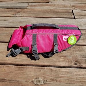 Outward Hound Life Jacket